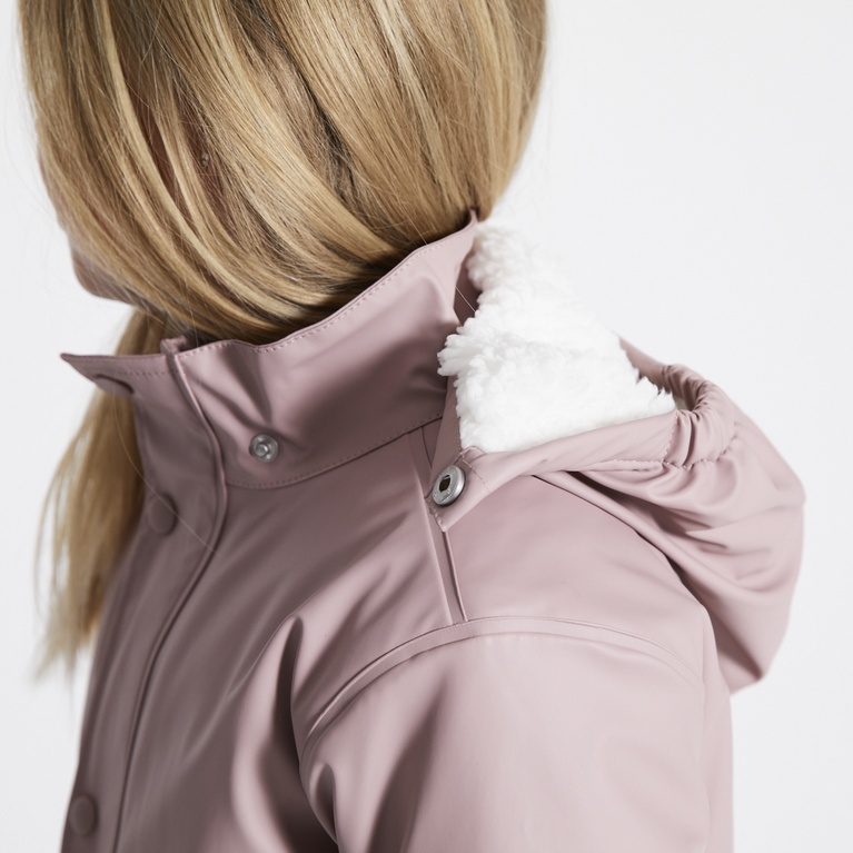 Gefütterte Regenjacke "Hot J Star". Gefütterte Regenjacke "Hot J Star".